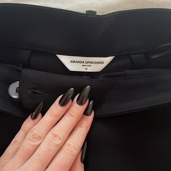 Black shorts - Picture 3 of 11